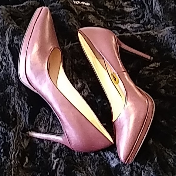 Burgundy Heels - Picture 2 of 3